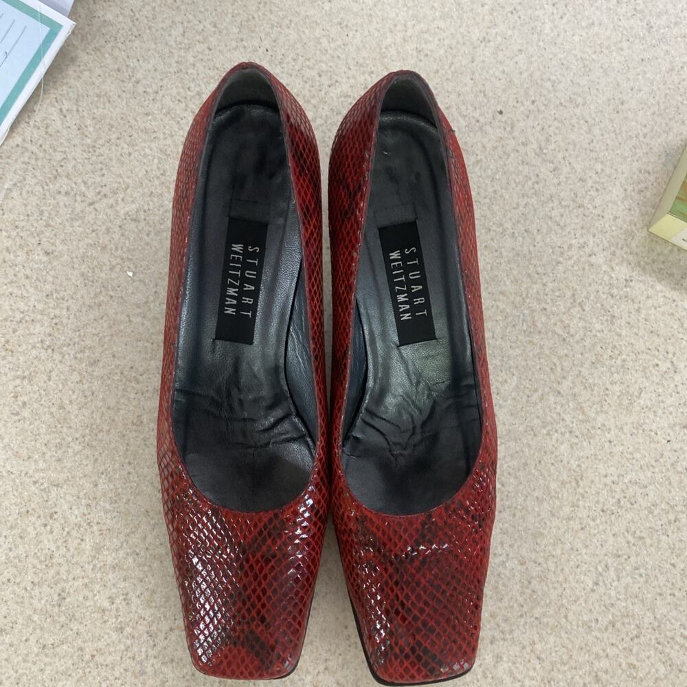 Stuart Weitzman Women's Red Cross Hatch Design Leather Heel Pump Shoes, Size 8B